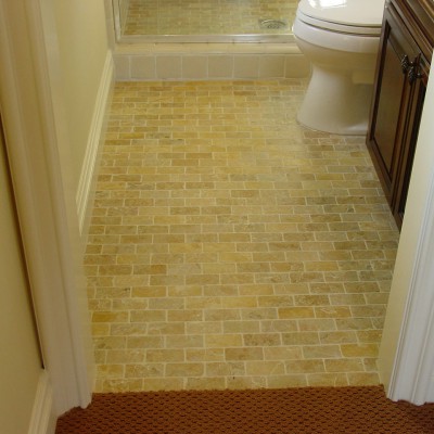 Yellow tumbled travertine floor