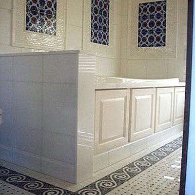 White ceramic mosaic floor bathroom